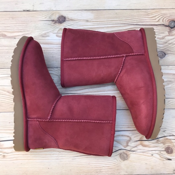 UGG Classic Short Suede Boots Sheepskin Lined - Picture 5 of 16